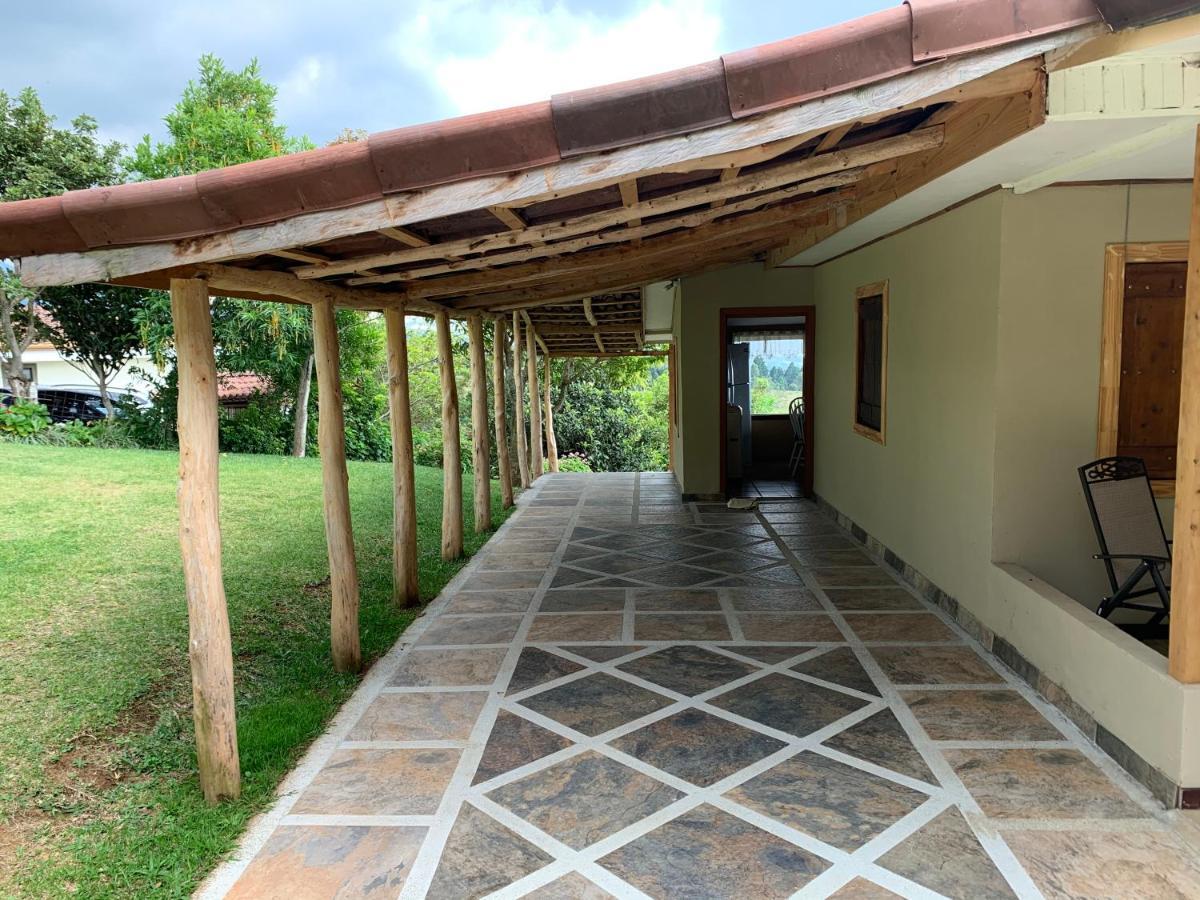 La Cabana Poas Extérieur photo